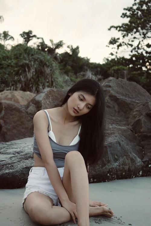 “Bong hong” phim “Dia dao” Nhat Y ngoai doi goi cam ra sao?-Hinh-12