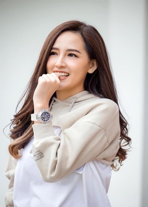 Cuoc song giau sang cua nhom 