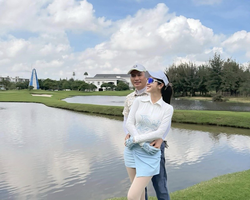 Jennifer Pham mac quyen ru khoe dang nuot na khi di bien-Hinh-11