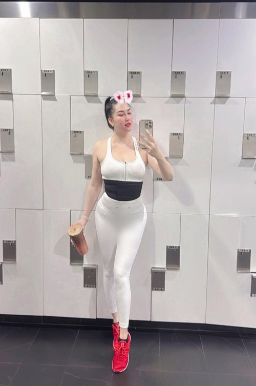 Chuyen tinh ngot ngao cua Phi Thanh Van va ban trai doanh nhan-Hinh-12