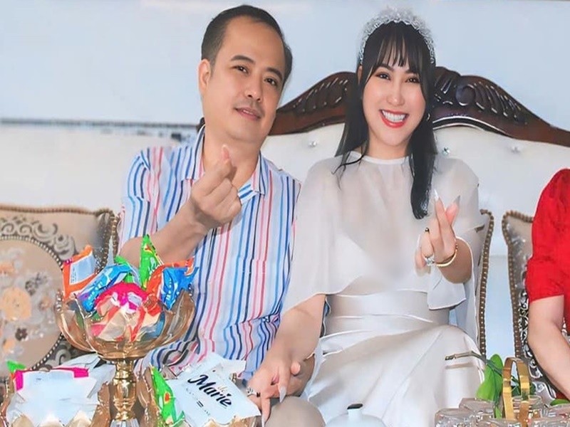 Chuyen tinh ngot ngao cua Phi Thanh Van va ban trai doanh nhan-Hinh-9