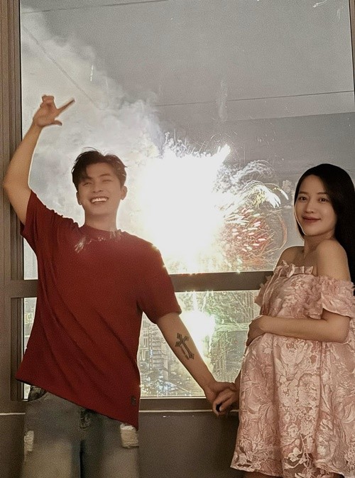My nhan lang hai Puka va chong tre khoe con vua chao doi-Hinh-8