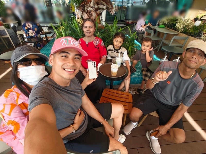 Chong H’hen Nie tan trang ve ngoai sau khi ket hon-Hinh-9