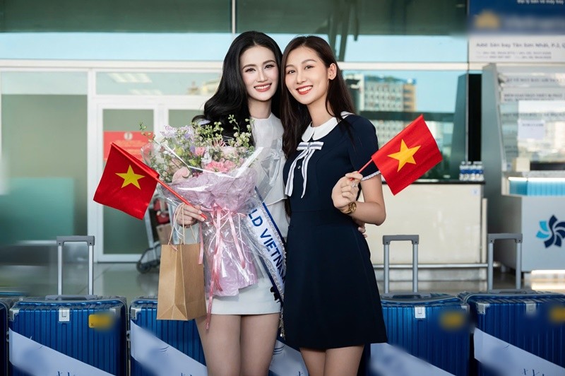 Y Nhi bat khoc khi duoc Luong Thuy Linh dong vien-Hinh-4