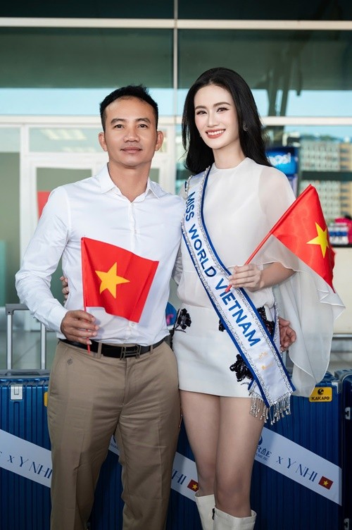 Y Nhi bat khoc khi duoc Luong Thuy Linh dong vien-Hinh-7