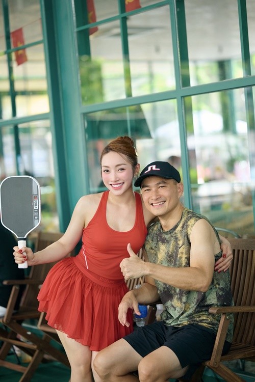 Vo Chi Bao khoe ve goi cam tren san pickleball-Hinh-6
