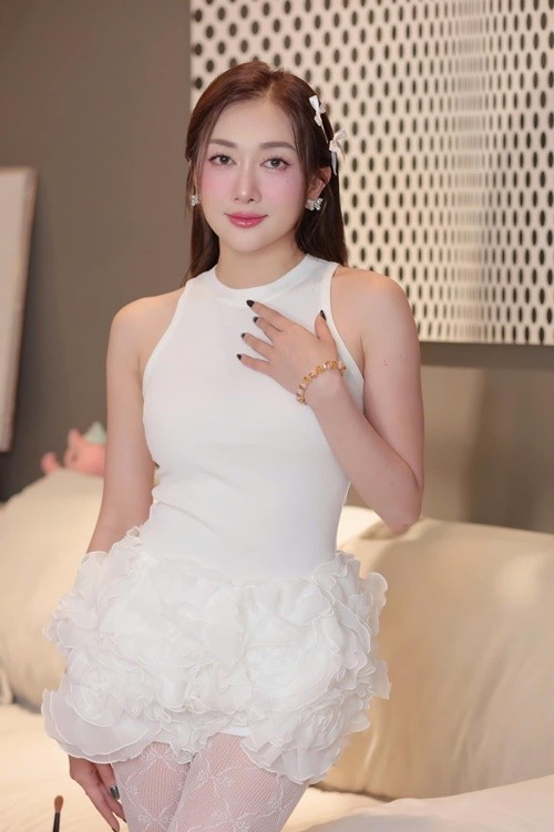 Phuong Lan “lot xac” goi cam sau chia tay Phan Dat-Hinh-8