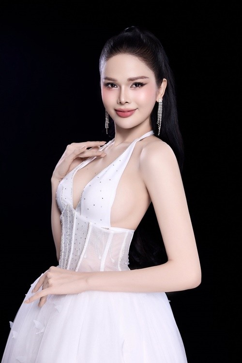 Ai se dang quang Hoa hau Chuyen gioi Viet Nam 2025?-Hinh-10