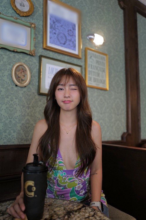 Lo nhan sac that cua Kha Ngan qua camera thuong-Hinh-7