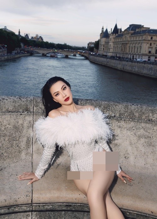 A hau Kim Duyen gay chu y khi dien bikini day quyen ru-Hinh-4