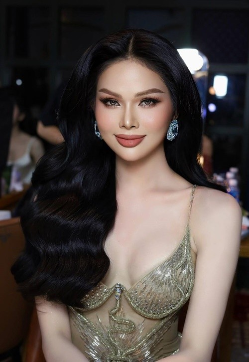 Do sac Ha Tam Nhu va hai a hau chuyen gioi Viet Nam 2025-Hinh-2