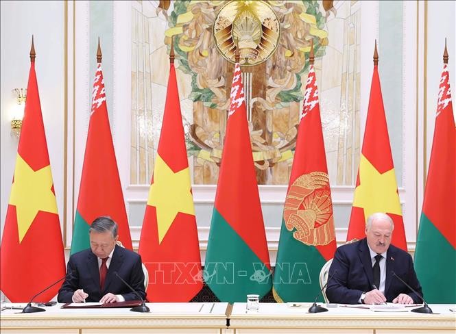 Việt Nam - Belarus nâng cấp quan hệ lên Đối tác chiến lược - Hình 3 Viet Nam - Belarus nang cap quan he len Doi tac chien luoc-Hinh-3