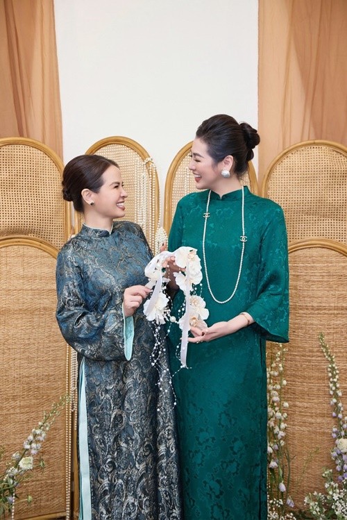 Me de cua A hau Tu Anh khoe ve dep quy phai-Hinh-2