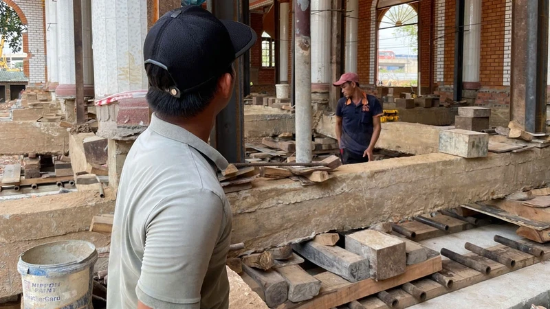 Xem “Than den” di doi nha 1.000 tan o Binh Duong-Hinh-5