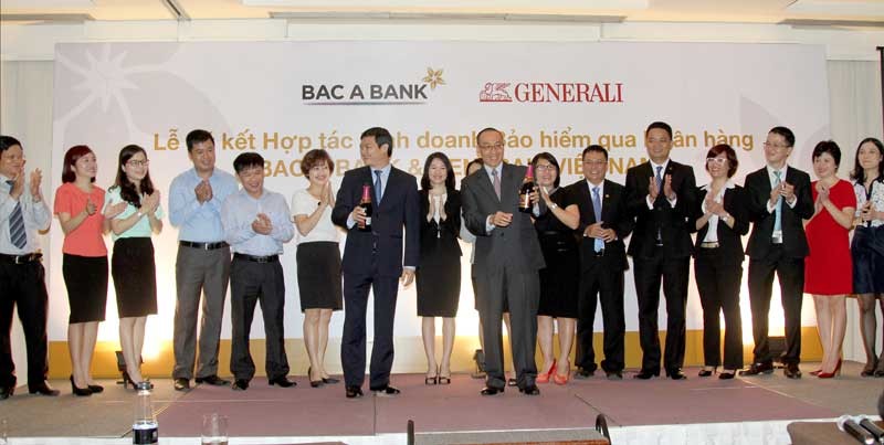 BAC A BANK “bat tay” ong lon bao hiem the gioi-Hinh-5