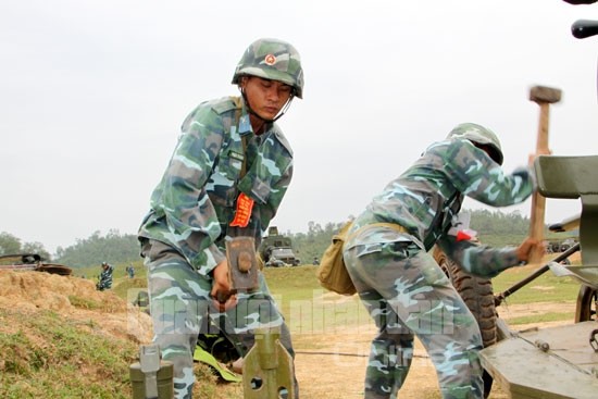 Muc kich phong khong Viet Nam dien tap ban may bay-Hinh-2