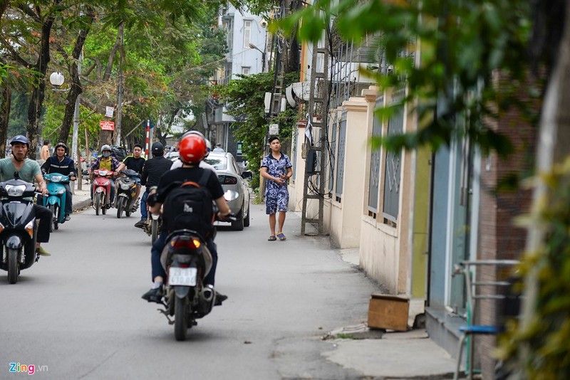 Via he “co nhu khong” tren nhung tuyen pho Ha Noi-Hinh-10