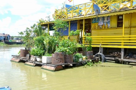 La mat voi Chua Vang noi tren Bien Ho-Hinh-9