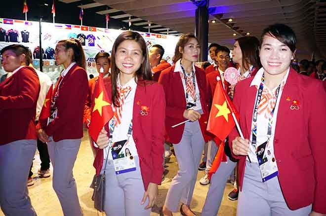 Khai mac SEA Games 29: Trai xinh gai dep doan Viet Nam toa sang-Hinh-8