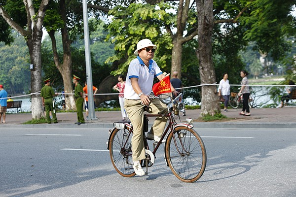 Suu tam xe dap co, thu choi cau ky cua nguoi Ha Noi-Hinh-5