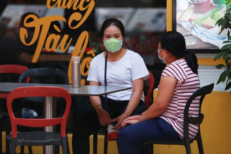 Virus Corona xam nhap Viet Nam: Khau trang tran ngap muon noi-Hinh-7
