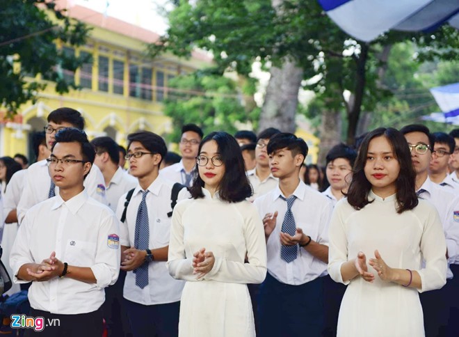 Hinh anh tuoi vui ngay khai giang tren khap ca nuoc-Hinh-9