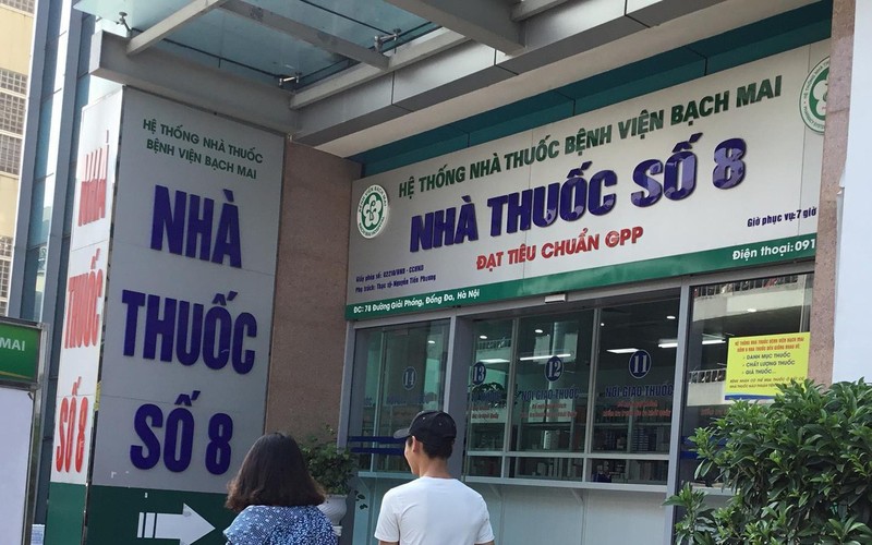 Benh vien Bach Mai bi to ban thuoc gia: PGD yeu cau xac minh, lam ro