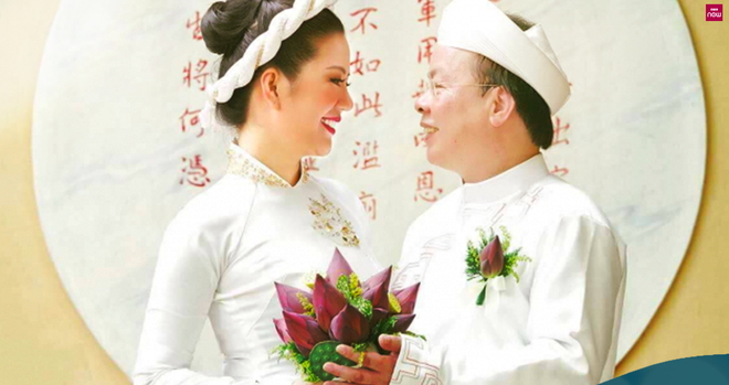 Thu truong Bo Tai chinh vua bi ky luat la nguoi rat muc yeu chieu vo-Hinh-15