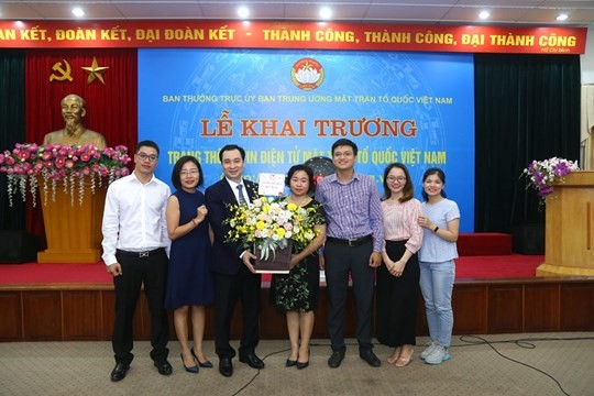 Khai truong Trang thong tin dien tu moi Mat tran To quoc Viet Nam-Hinh-8