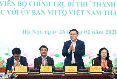 Bi thu Thanh uy Vuong Dinh Hue lam viec voi UBMTTQVN TP Ha Noi