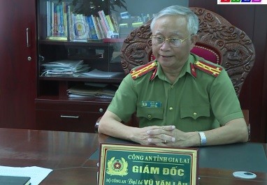 Nguyen Giam doc Cong an tinh Gia Lai bi ky luat khien trach