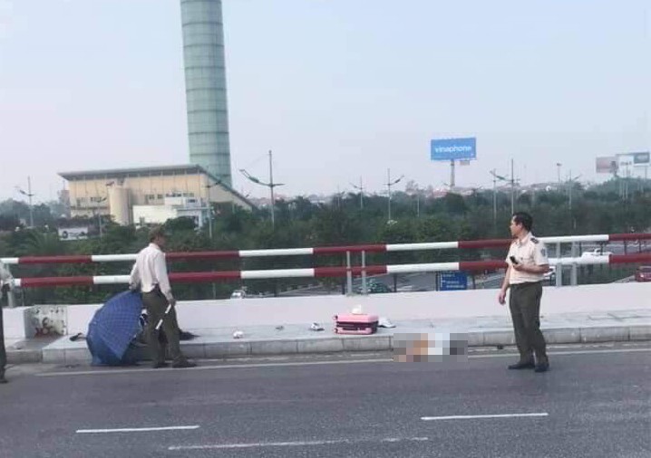 Tai nan tai tang hai san bay Noi Bai: Me tu vong, con bi gay chan