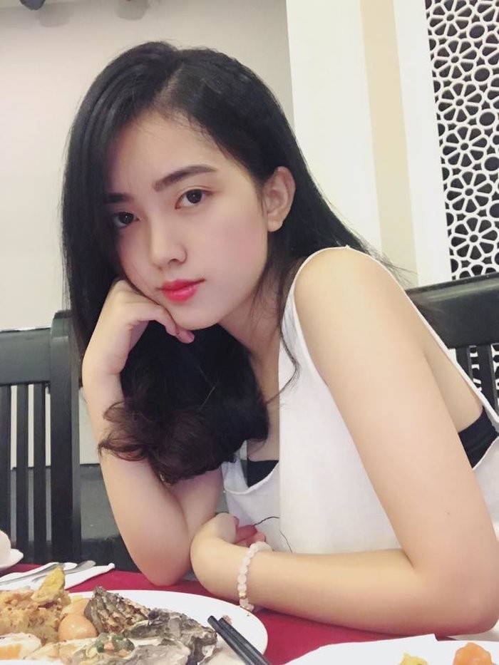 Nhan sac nong bong 2 nang WAGs cua 'song sat' Tien Linh va Ha Duc Chinh-Hinh-8