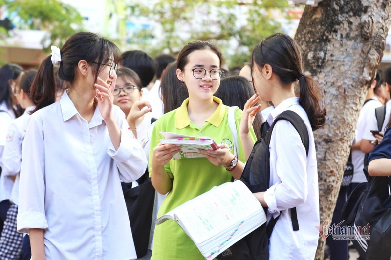 Ha Noi: Truong bat dieu hoa tu 6h sang cho hoc sinh thi lop 10-Hinh-3