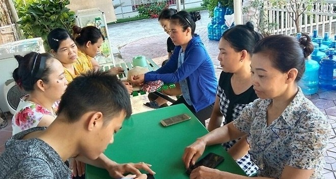 Tin nong ngay 17/7: Cai ket vu dau doc vo nguoi tinh bang tra sua-Hinh-3