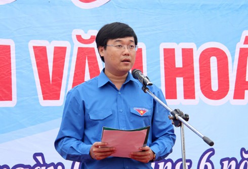 Chan dung Bi thu Tinh uy Dong Thap Le Quoc Phong-Hinh-6