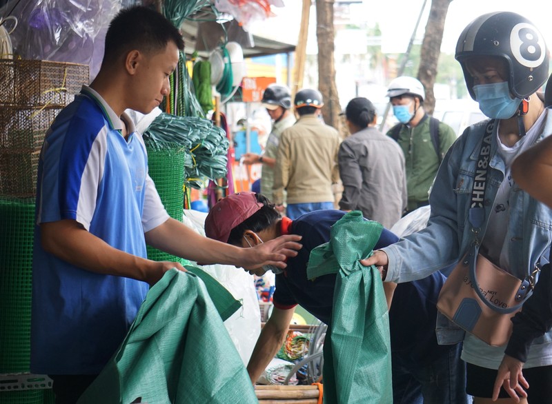 Bao so 13 Vamco tan pha Philippines, mien Trung so tan hang tram nghin dan