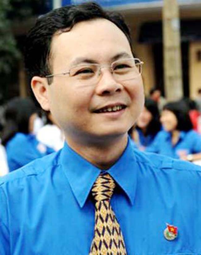 Chan dung ong Nguyen Van Hieu tan Bi thu Thanh uy Thu Duc-Hinh-4