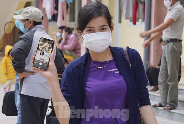 Nguoi dan Hai Phong vo oa niem vui hoan tat cach ly, ve nha an Tet