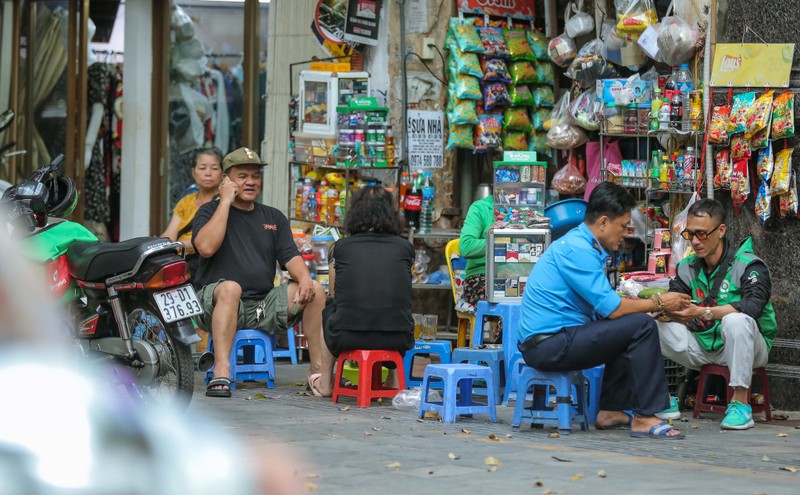 Bat chap lenh cam, hang quan via he van ngang nhien hoat dong-Hinh-4