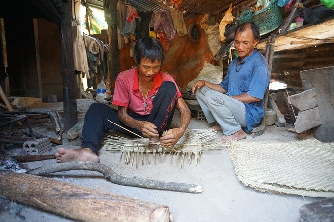 Nguoi rung Ho Van Lang mac benh ung thu gan-Hinh-9