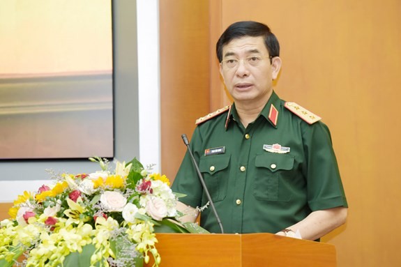 Bo truong Pham Van Giang duoc thang quan ham Dai tuong-Hinh-3