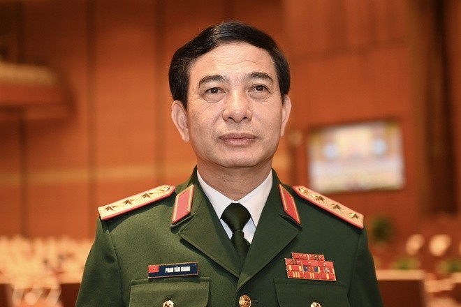 Bo truong Pham Van Giang duoc thang quan ham Dai tuong-Hinh-4