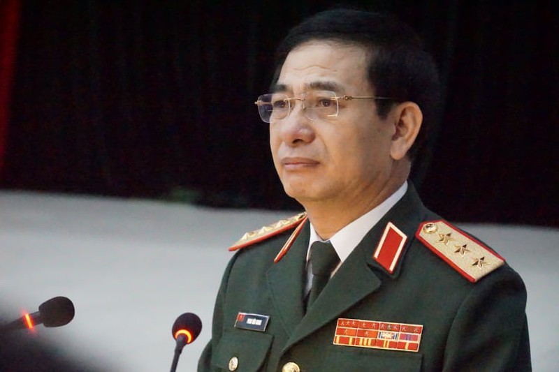 Bo truong Pham Van Giang duoc thang quan ham Dai tuong-Hinh-6