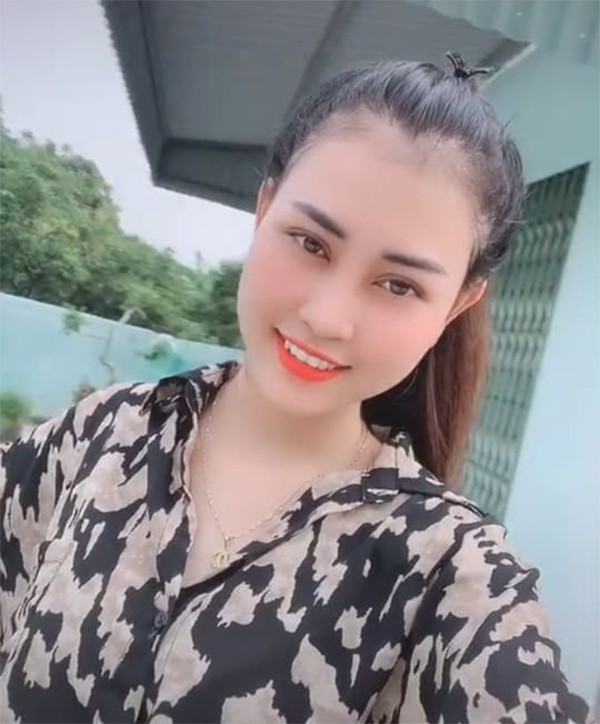 Hot girl ma tuy Bich Ngoc tron na van “khoe than” tren MXH-Hinh-4