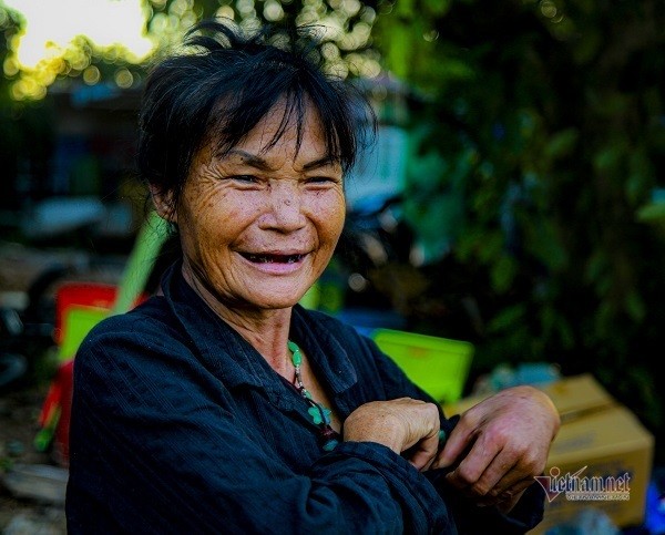 Nhung phan doi lenh denh giua song Hong khong dam len bo-Hinh-3