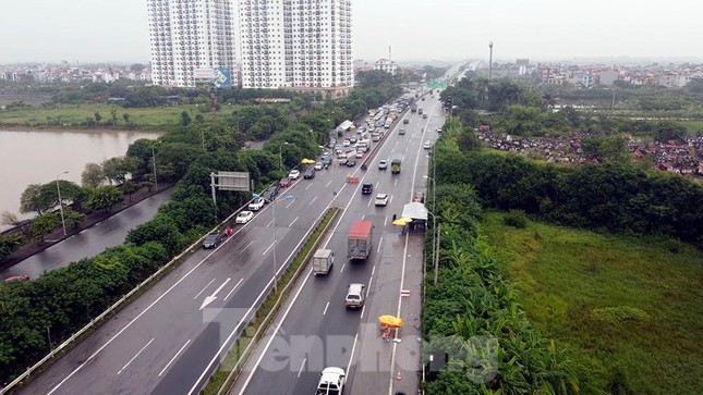 Giao thong cua ngo Thu do ra sao sau gan mot tuan noi gian cach xa hoi?