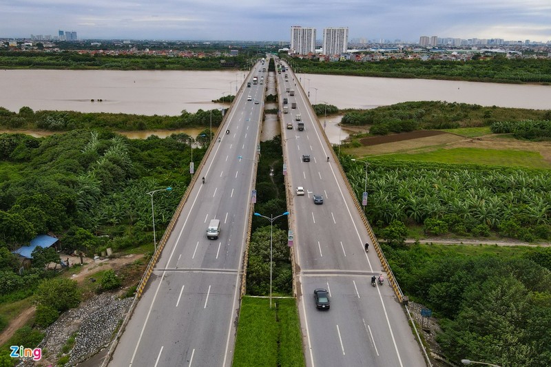 Hien truong vu tai nan khien tuyen Ha Noi - Bac Giang un tac 8 km-Hinh-12