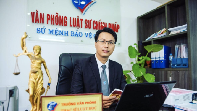 Chong giet vo tai Toa Bac Giang: “Can lap may soi, siet an ninh”-Hinh-4
