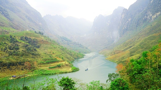 Choang ngop ve dep nhu tien canh cua song Nho Que Ha Giang-Hinh-4